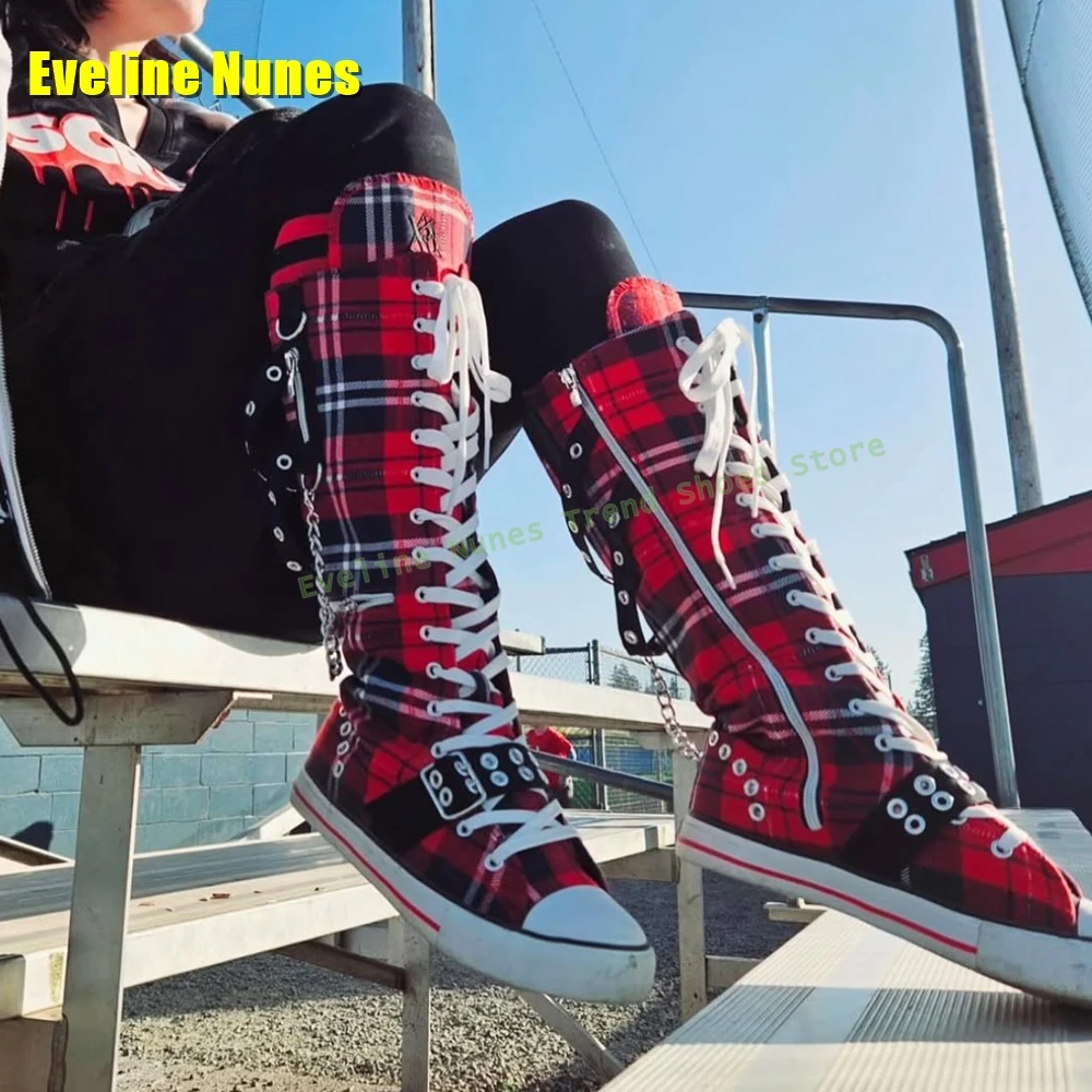 Heart Shaped Buckle Platform B - Street Fashion Trends 2025 리뷰 및 가격
